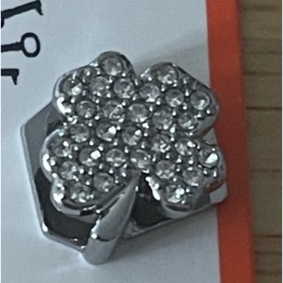 Clover-Pave/Silver - Picture 2 of 4